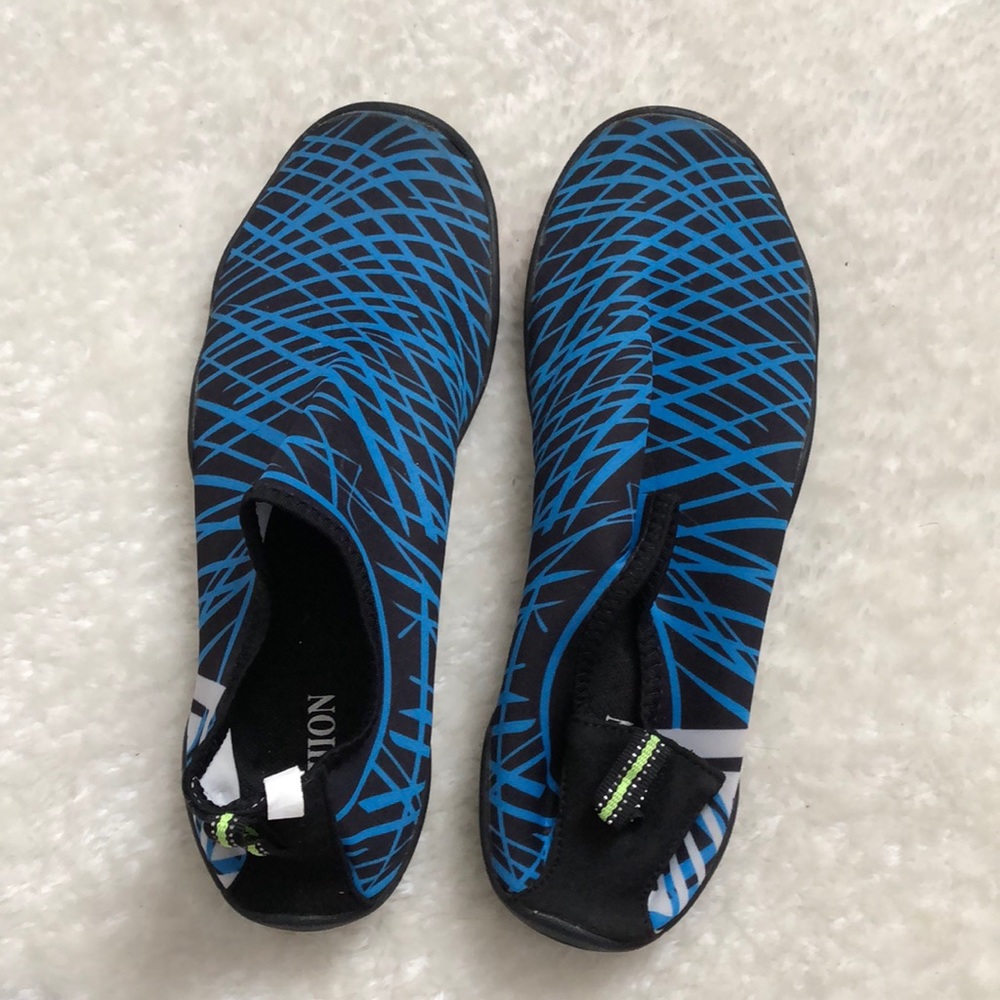 Water shoes
